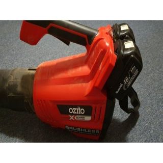 Đế chuyển MAKITA 18v sang OZITO 18v đặc 30%không chân tiếp điện về chế thêm