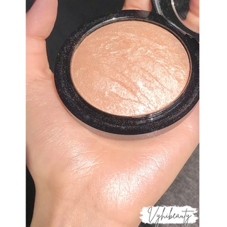 Phấn bắt sáng Mac Mineralize Skinfinish 10g - lightscapade