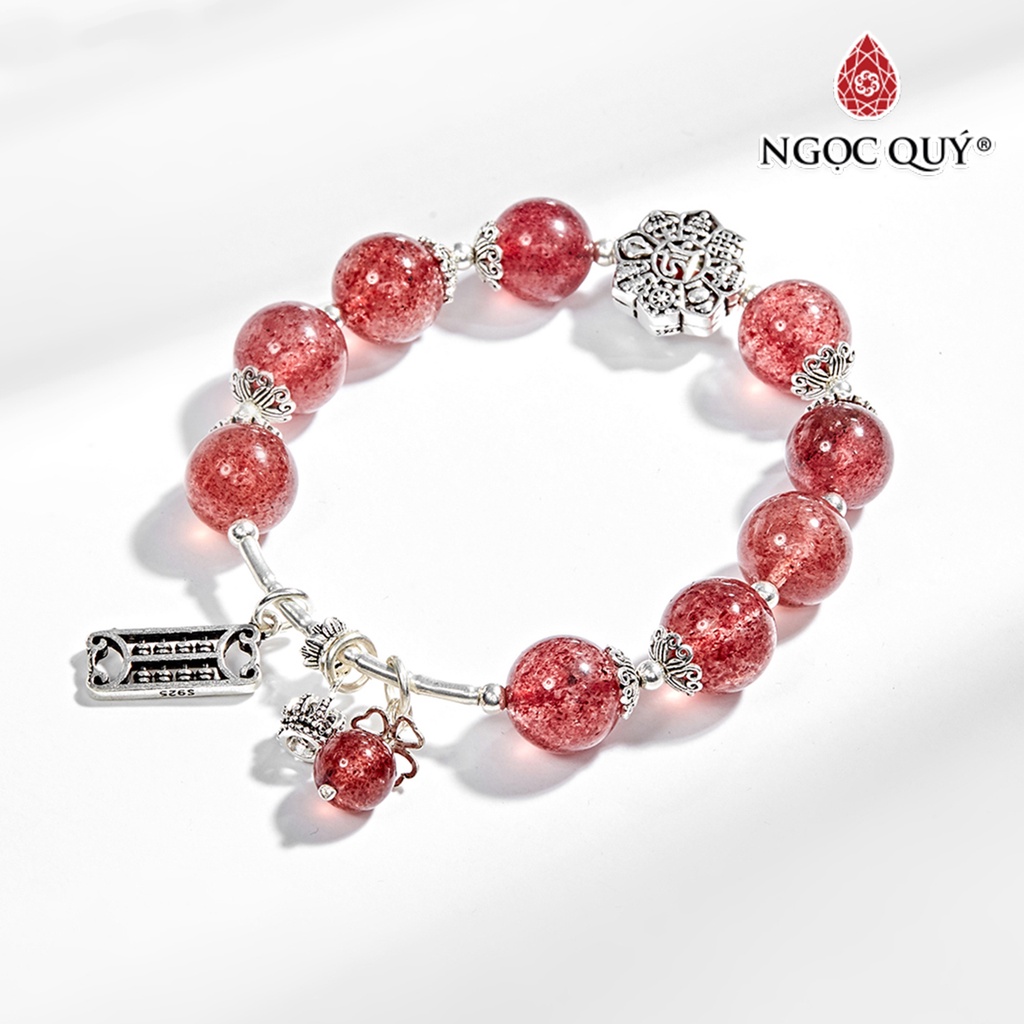 Vòng tay TA dâu đỏ phối charm bát bảo cát tường bạc 925 - Ngọc QUý