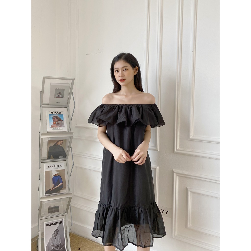 YU CHERRY | Đầm trễ vai, bèo phồng ngay ngực, dáng dài midi suông đuôi xòe Flying Organ Dress YD142