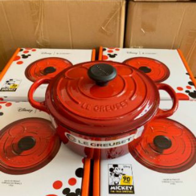 Sale nồi gang Mickey Le Creuset 18cm