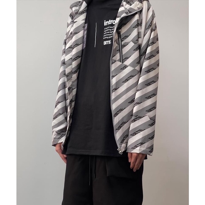 BITE - Áo Khoác ZIPPED JACKET "ROOFGRAM"