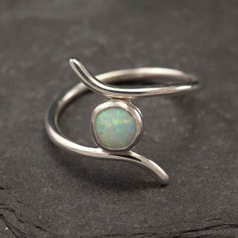 Nhẫn Opal Claddagh Màu Bạc 10 Màu