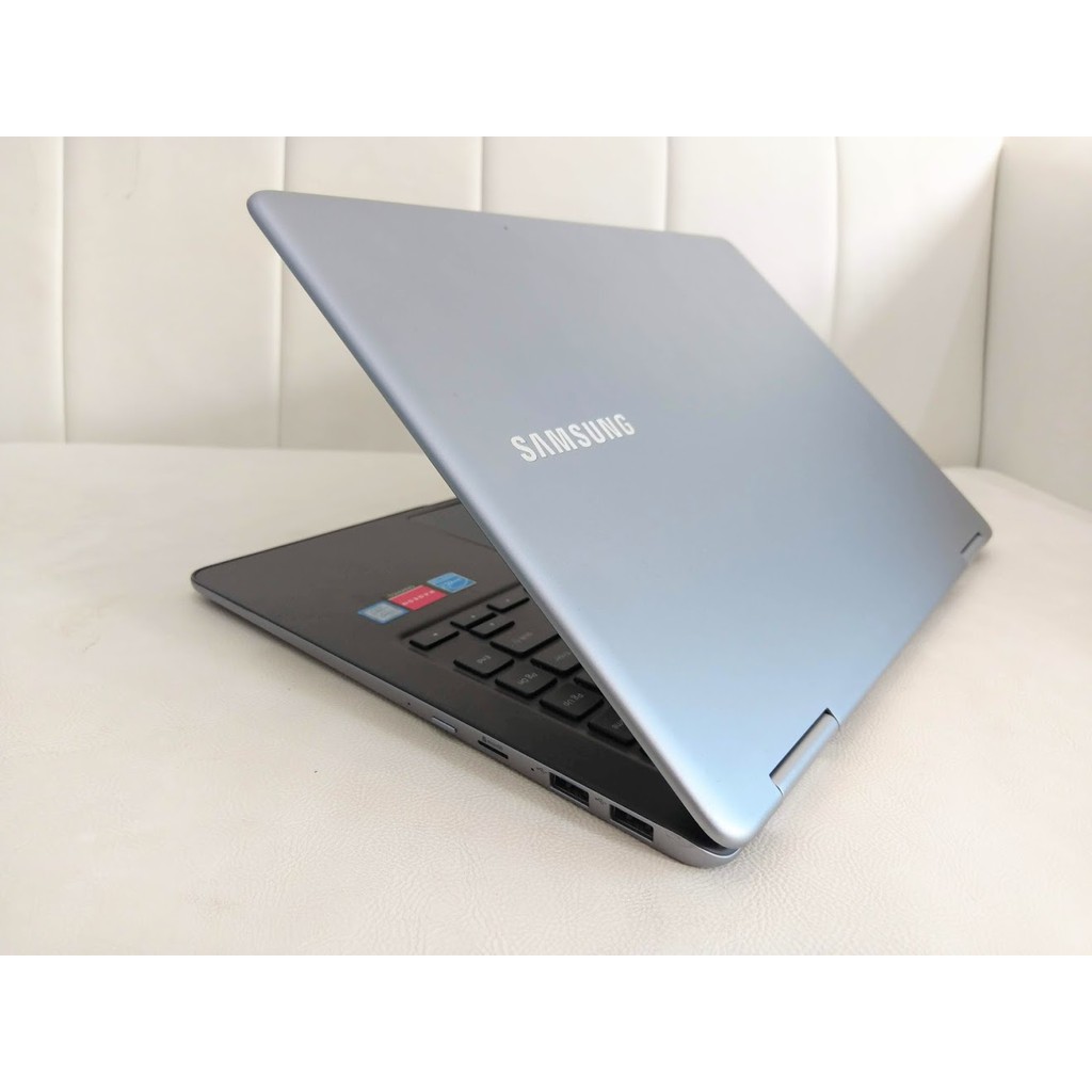 Laptop Samsung 940X5N i7-8550u/ ram 16gb/ ssd 256gb/Radeno 500/ 15.6 FHD touch ,nguyên bản , hình thức như mới , giá tốt