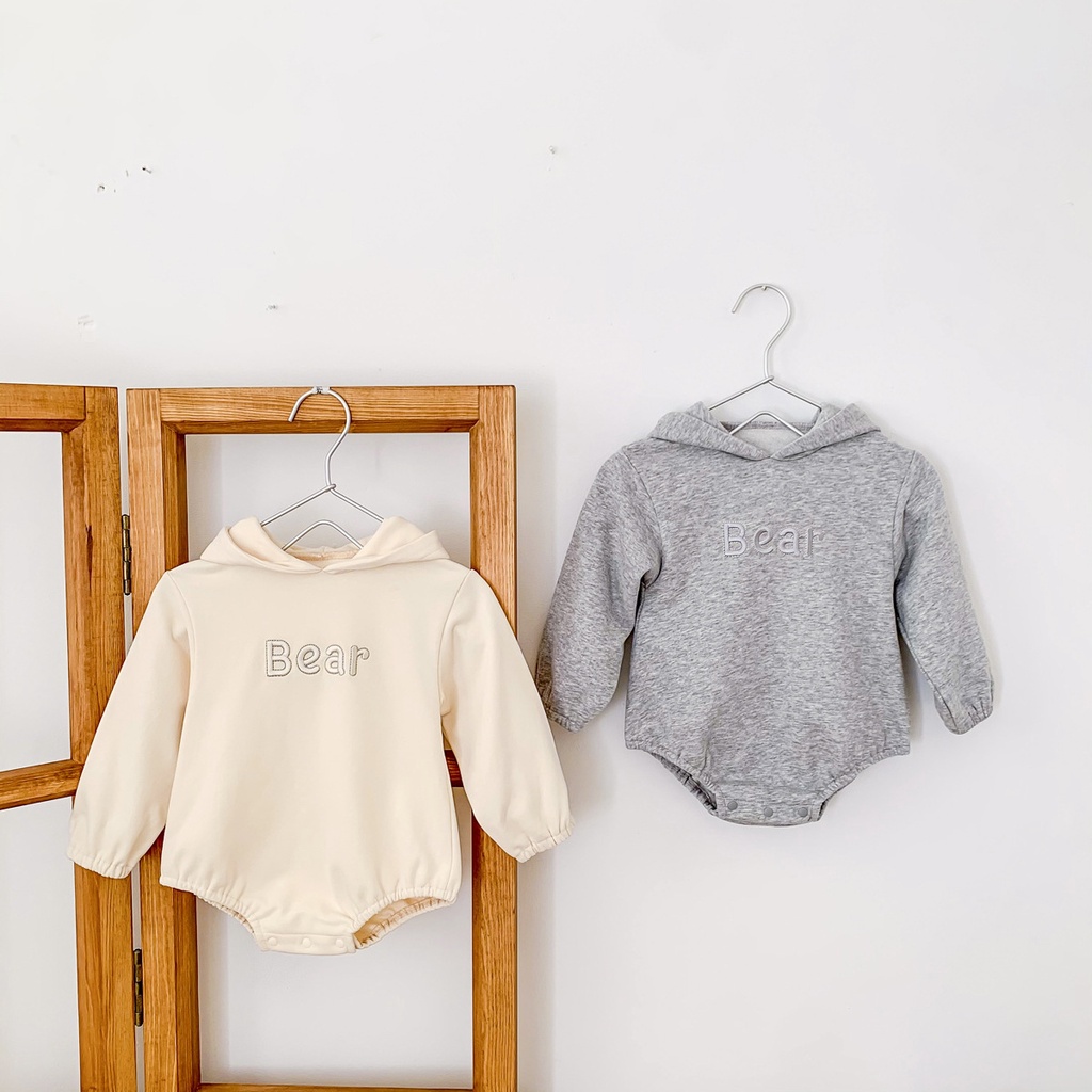 Bộ áo liền quần tay dài thêu hình gấu dễ thương cho trẻ sơ sinh