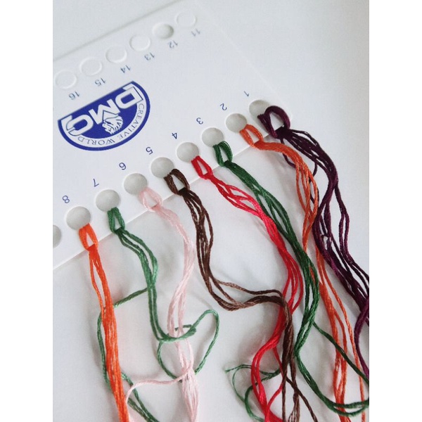 Bảng giấy treo chỉ DMC | Loại 20 ô