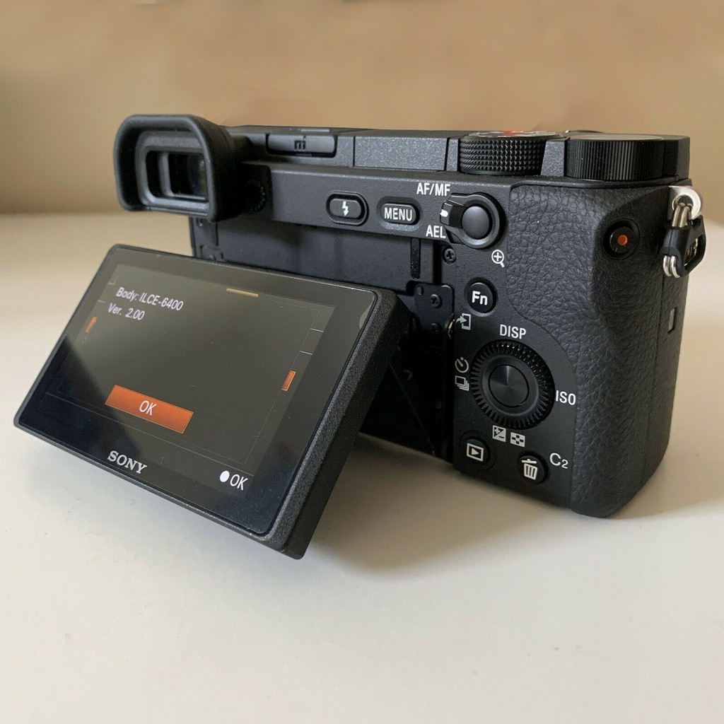 Máy ảnh Sony A6400 + Lens 16-50mm -  Quay video UHD 4K - 24.2mp - Mới 99%