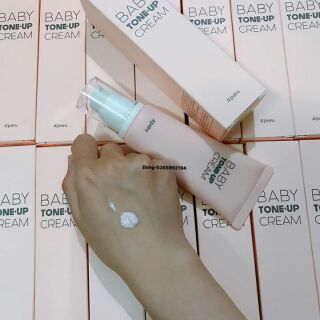 Kem dưỡng nâng tone Apieu Baby Toneup