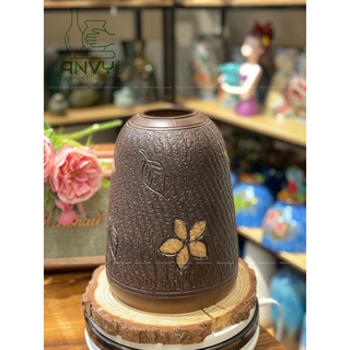 Bình gốm- dáng chuông Bát Tràng.