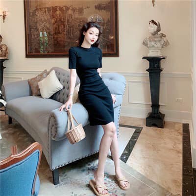 Đầm body cổ tròn