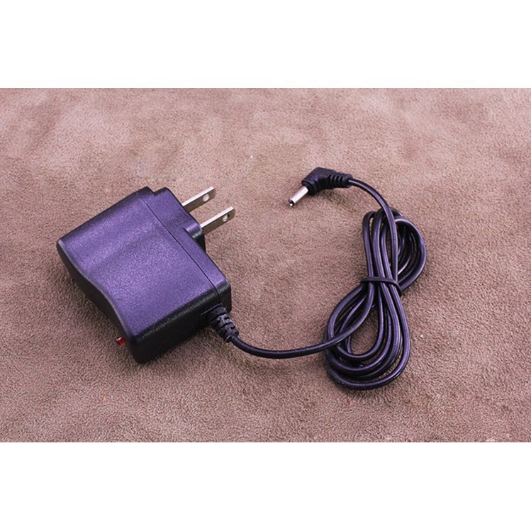 Đèn Chiếu Laser Vũ Trường Cảm Biến Âm (Mẫu Chấm Bi)