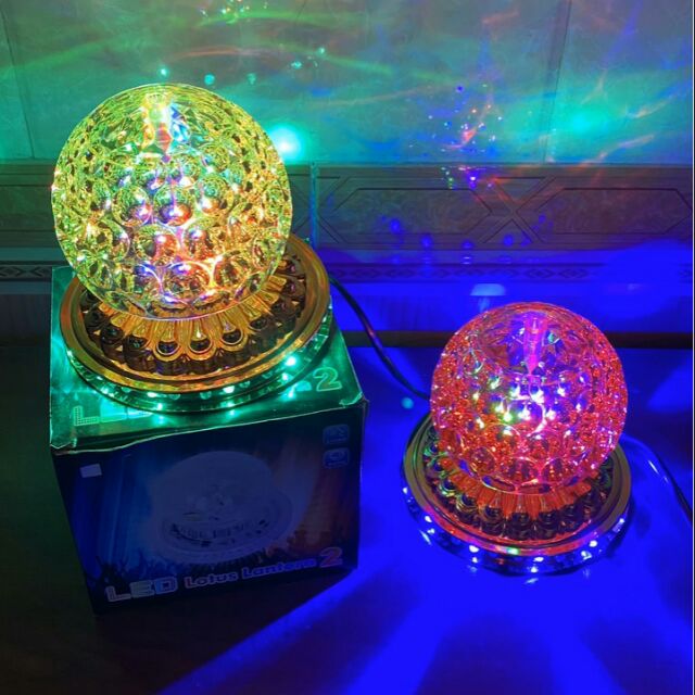 Đèn led xoay trang trí