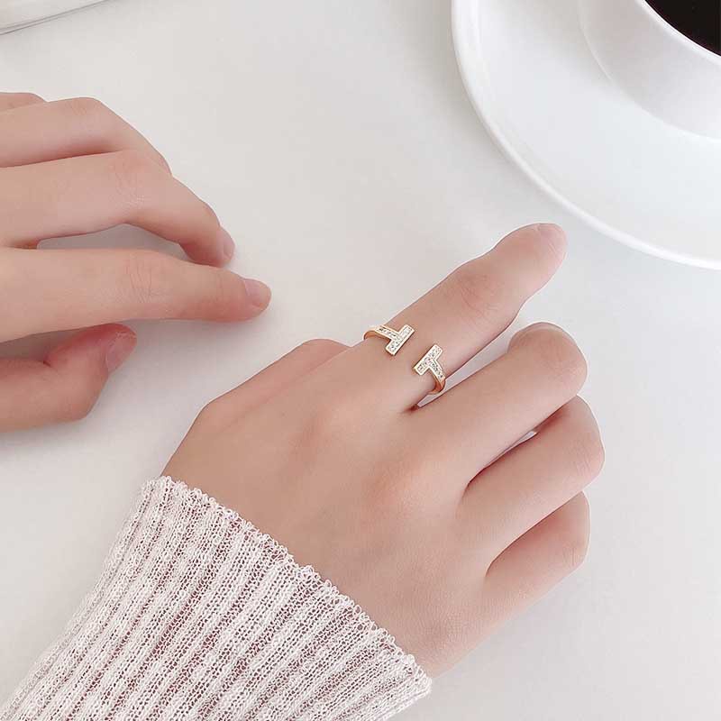 Nhẫn Hở Mạ Vàng 18K Đính Đá Zircon Sang Trọng