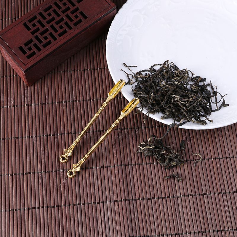 Muỗng Kim Loại Mạ Vàng Có Thể Sử Dụng Như Muỗng Trà Tiện Dụng