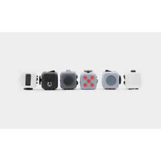 Fidget Cube – Khối Lập Phương Thần Kỳ