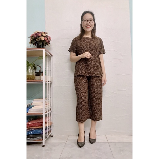 Bộ Đồ Trung Niên - Bộ Đồ Chất Lụa Hàn Cộc Tay Quần Lửng Ống Rộng Cho Mẹ Cho bà