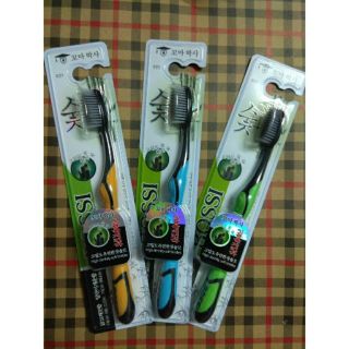 Bàn chải đánh răng than tre Bossi