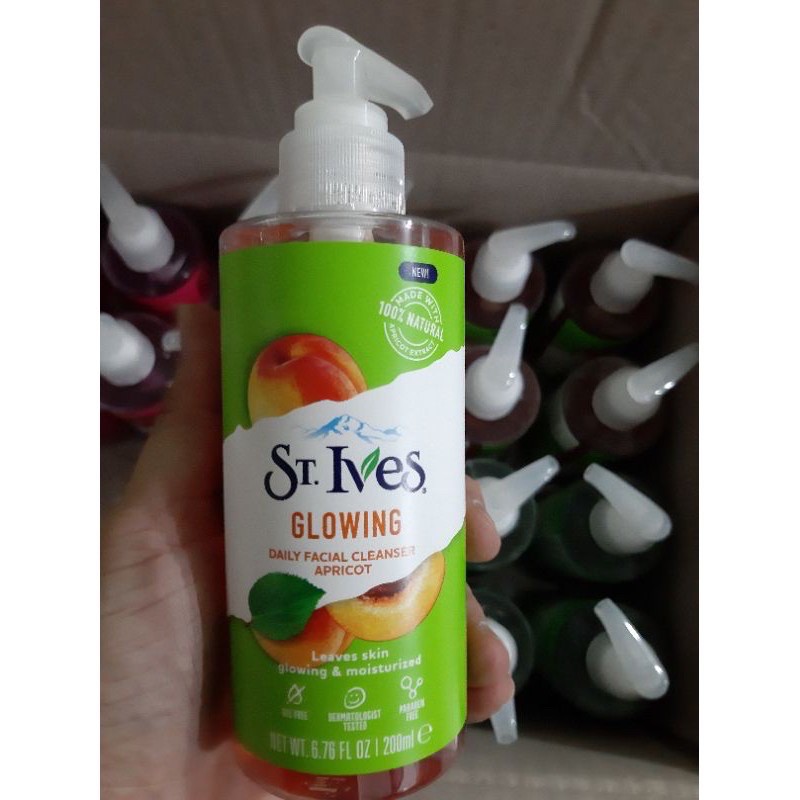 Gel Rửa Mặt ST.Ives Clarifying Green Tea Gel Cleanser (200ml