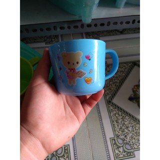 cốc, tách nhựa uống nước