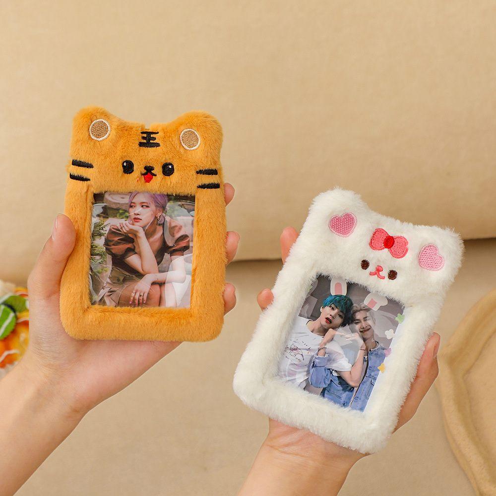 Ví Đựng Thẻ Bằng Vải Lông Nhung Họa Tiết Hoạt Hình Dễ Thương Kèm Móc Khóa Bảo Vệ Thẻ