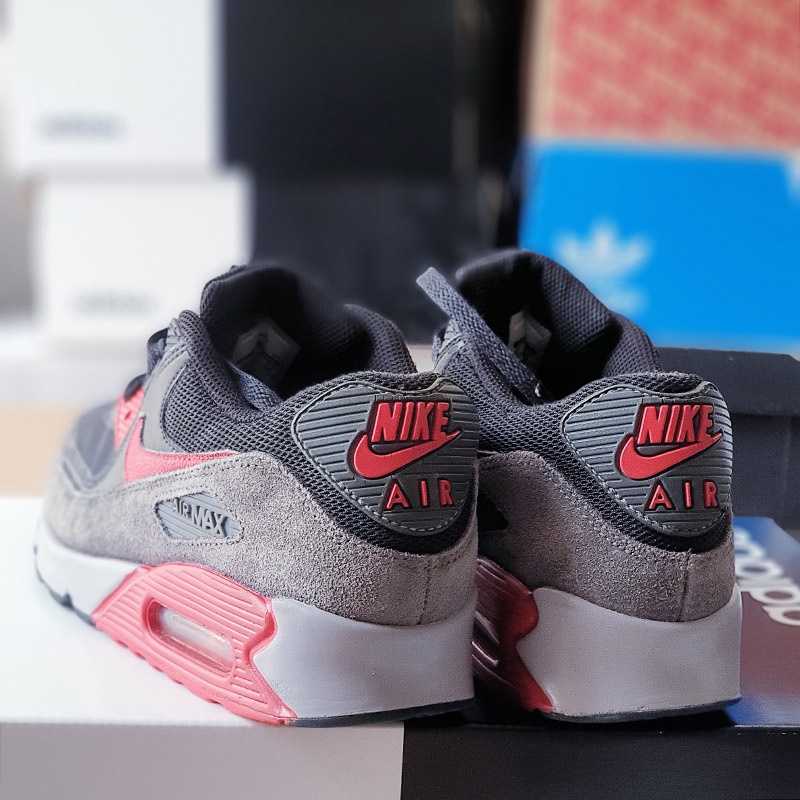 Giày Nike Air Max 90 Essential, size 39, real 2hand