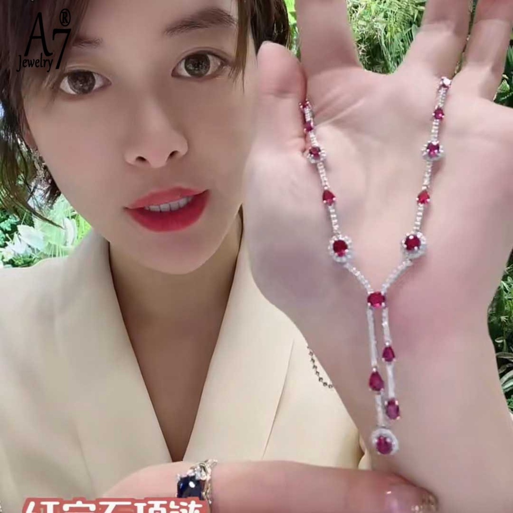 Vòng cổ mặt hình học đính đá ruby