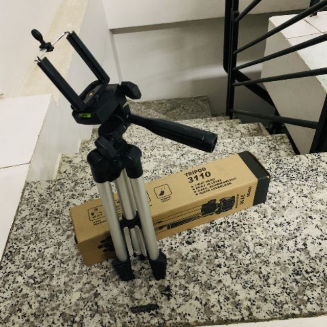 Giá đỡ chụp ảnh tripod 3110