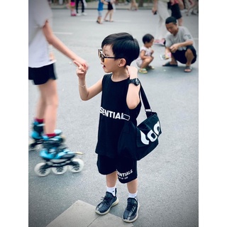 Đồng hồ đeo tay bé trai