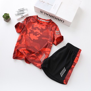 Set bộ thể thao bé trai.