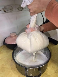 Combo 2 bộ khuôn làm đậu