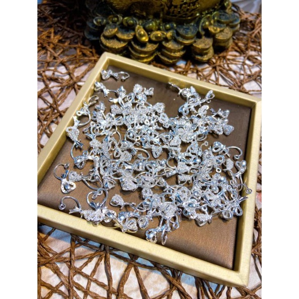 Kẹp nơ bạc ta móc mặt túi tiền