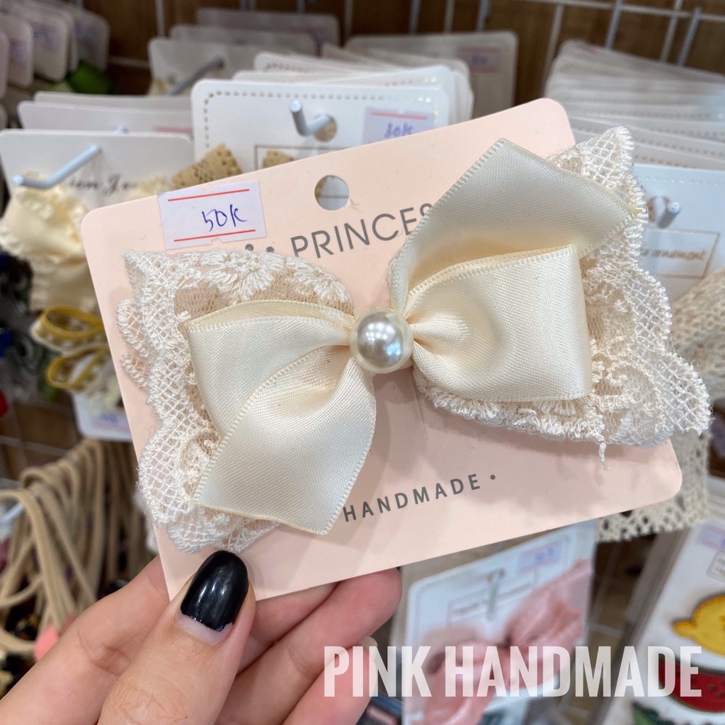 Kẹp tóc nơ ren  hnadmade đính hạt trai cho bé