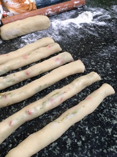Bánh chả lá chanh