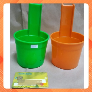 G04 - 10 cái QUẶNG PHỄU NHỰA DẺO NỬA LÍT QUAI DÀI thức ăn, nước uống CHIẾN KÊ, đong rượu, nước mắm