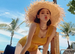 Bikini cạp cao (vàng)