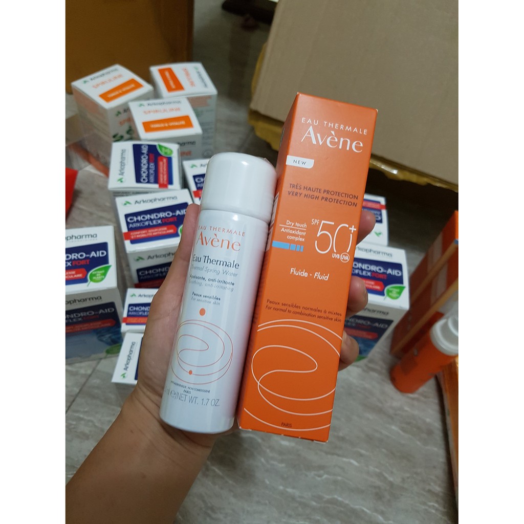 Kem chống nắng Avene tặng kèm xịt khoáng ̀50ml