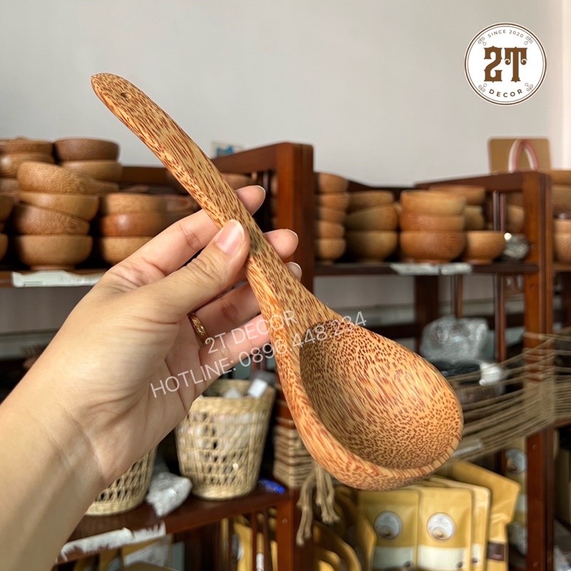 Vá ( muỗng)múc canh sò gỗ dừa nguyên khối 2T Decor