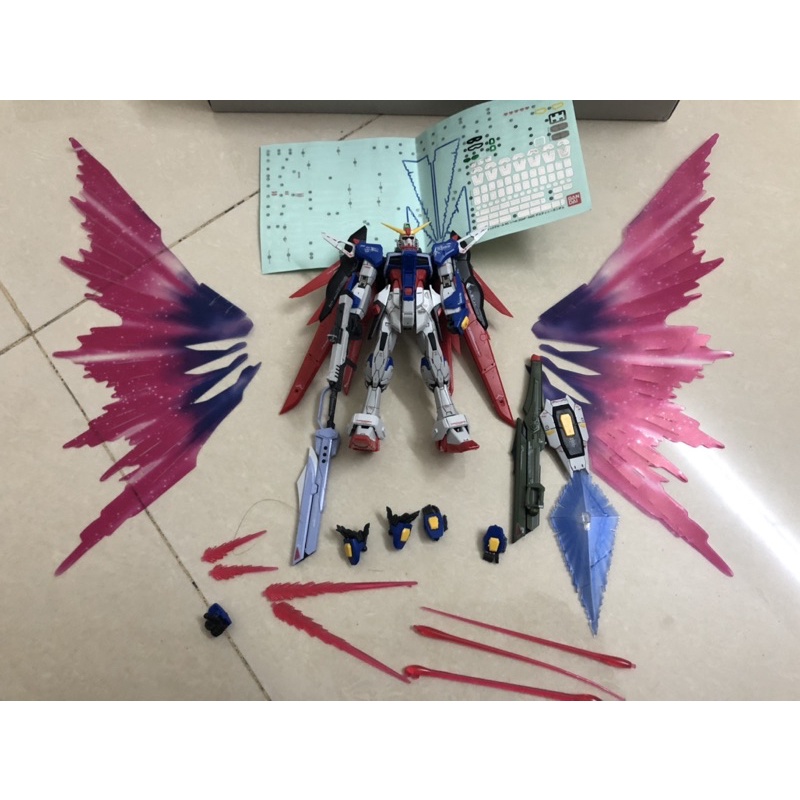 Mô hình lắp ráp Gundam RG Destiny đã ráp đẹp kèm effect (đọc kĩ mô tả)
