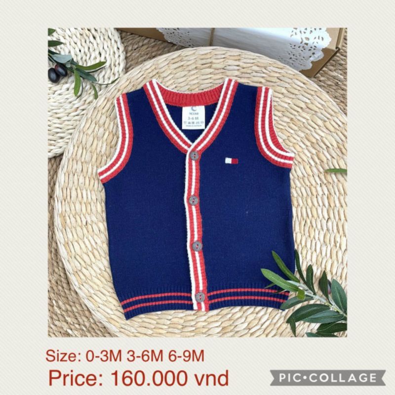 Áo len gile cúc giữa Moon