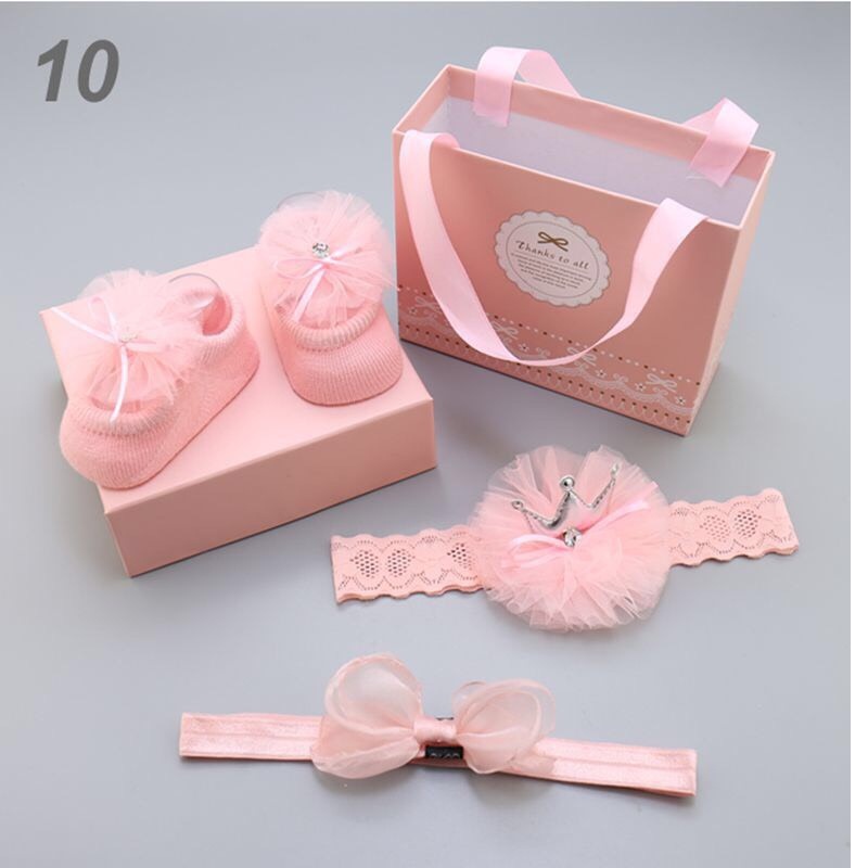 Set tất băng đô tuban cho bé sơ sinh phụ kiện cho trẻ sơ sinh món quà đầy tháng có hộp