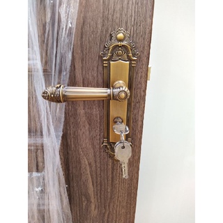 Khóa cửa tay gạt tân cổ điển Rober