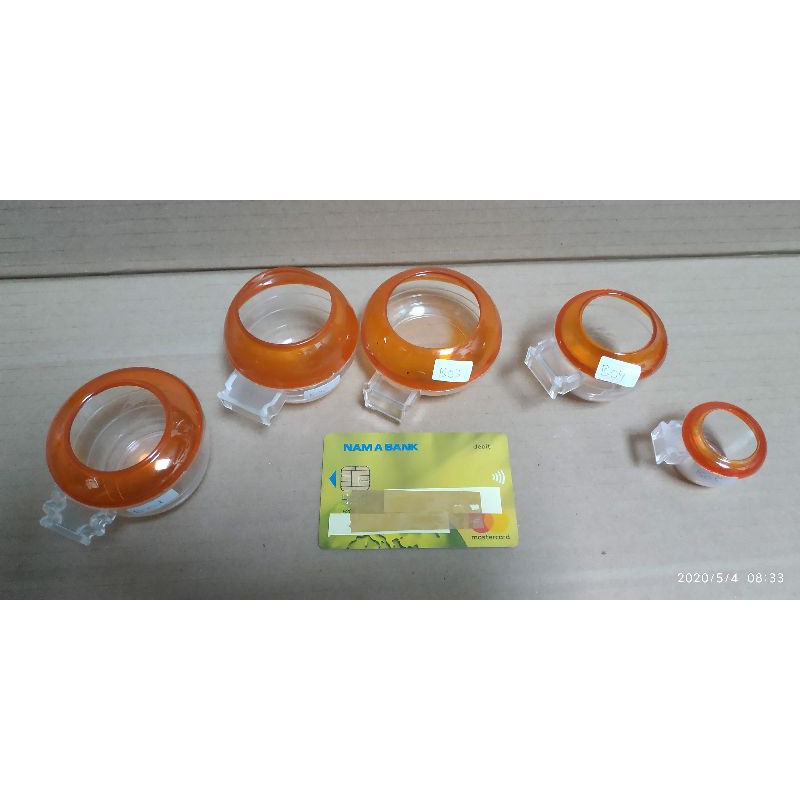 B05 - 10 cái Cóng nhựa đựng thức ăn nước uống chim khuyên, phi 4cm cao 3cm