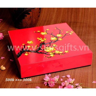 Hộp mứt tết sơn mài