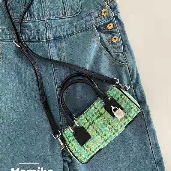 ✜✑Túi đeo chéo Mai Muke/Female hình trụ tròn màu sắc tương phản thời trang 2021