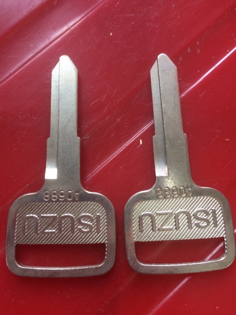 Phôi chìa khoá ISUZU combo 2 phôi ( RẢNH TRÁI )