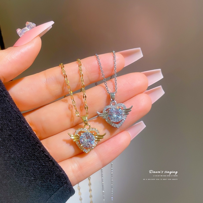 Vòng cổ Mặt Hình Đôi Cánh/ Trái Tim Đính Đá Bằng Titan Chống Nước Không Gây Dị Ứng