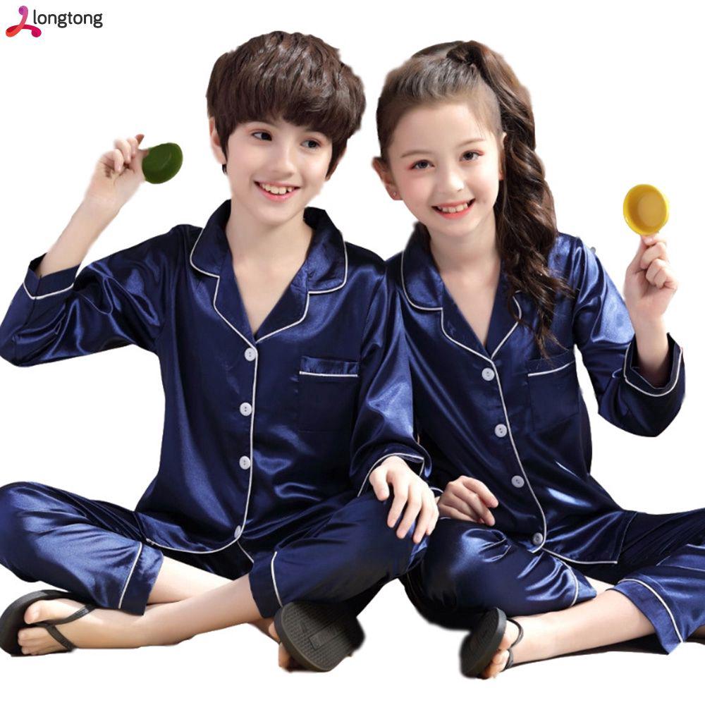 Bộ đồ ngủ tay dài bằng lụa satin xinh xắn cho bé