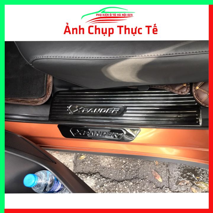 Ốp bậc cửa nẹp bước chân TITAN ô tô Xpander 2019-2023 chống trầy bảo vệ xe