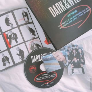Album Dark & Wild