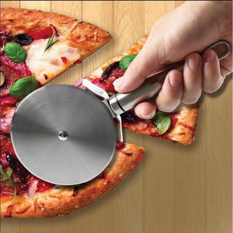 Dao cắt bánh pizza tiện lợi inox